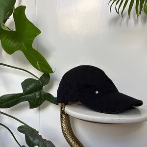 Gucci Black and Cream baseball hat